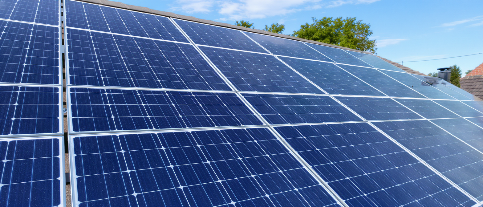 découvrez ce qu'un panneau solaire de 3000w peut alimenter, avec un focus sur les applications pratiques, les limites à connaître et les erreurs courantes à éviter pour optimiser votre installation solaire.